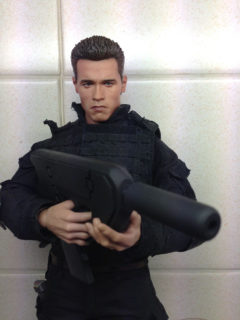 Light SMG — polycount